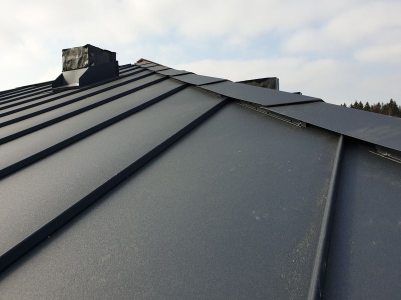 Aluminum Roof Installation detail
