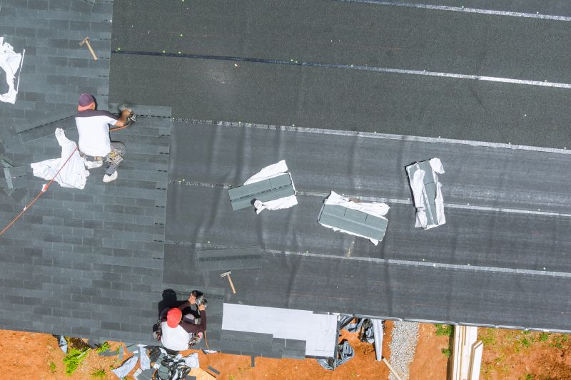 What To Expect During An Asphalt Shingle Roof Installation